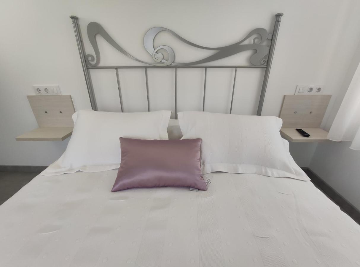 Hostal Oleo Auto Check-In Santander Exterior photo
